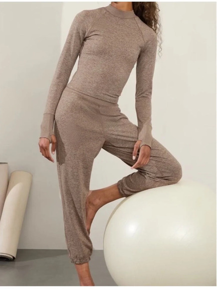 Activewear: Figs, Lululemon, Athleta & More Posh Party